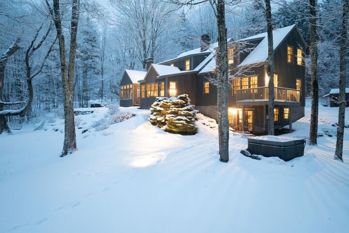 Property Photo:  318 Upper Hollow Hill Road  VT 05672 