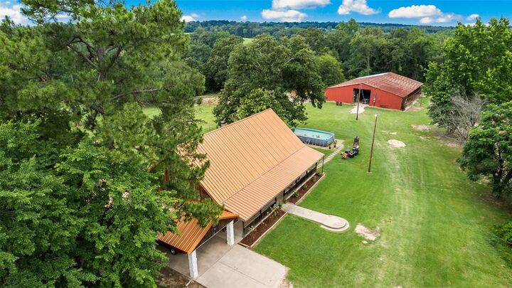 Property Photo:  1517 County Road SW 3170  TX 75494 