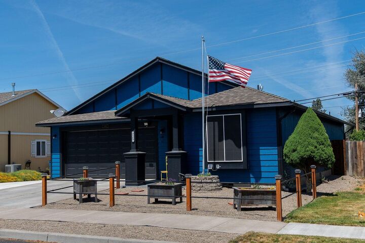 Property Photo:  3149 SW Antler Lane  OR 97756 