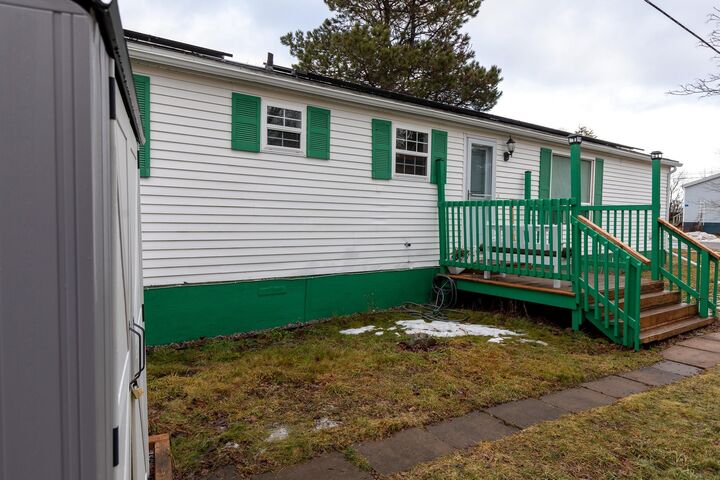 Property Photo:  18 Dawn Drive  PE C1E 0M7 