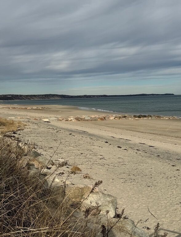 Property Photo:  8 Driftwood Ln  MA 02562 