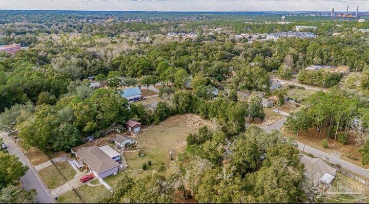 Property Photo: 0000 Mabel St FL 32514