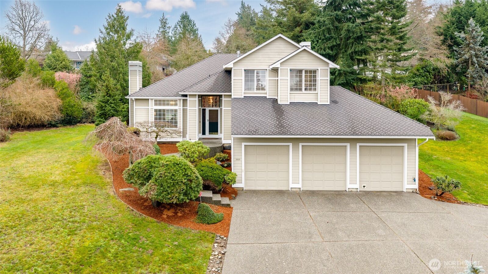 Property Photo: 3605 Mohawk Drive WA 98273