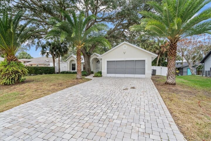 Property Photo:  189 Abeto Terrace  FL 32958 