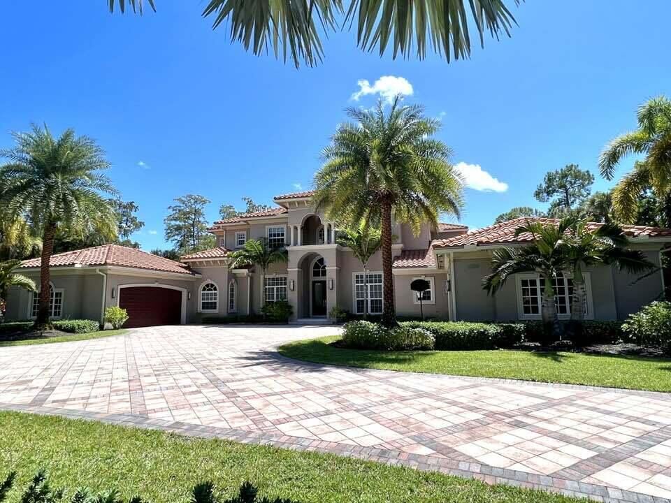 Property Photo:  13550 Greentree Trail  FL 33414 