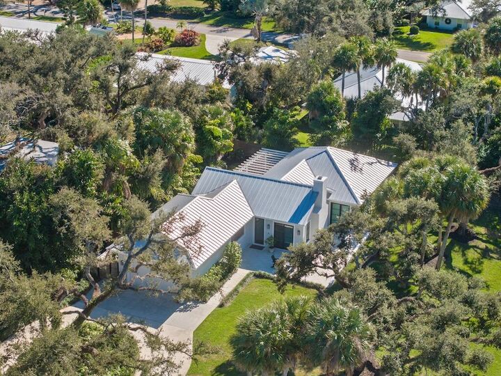 Property Photo:  506 Conn Way  FL 32963 