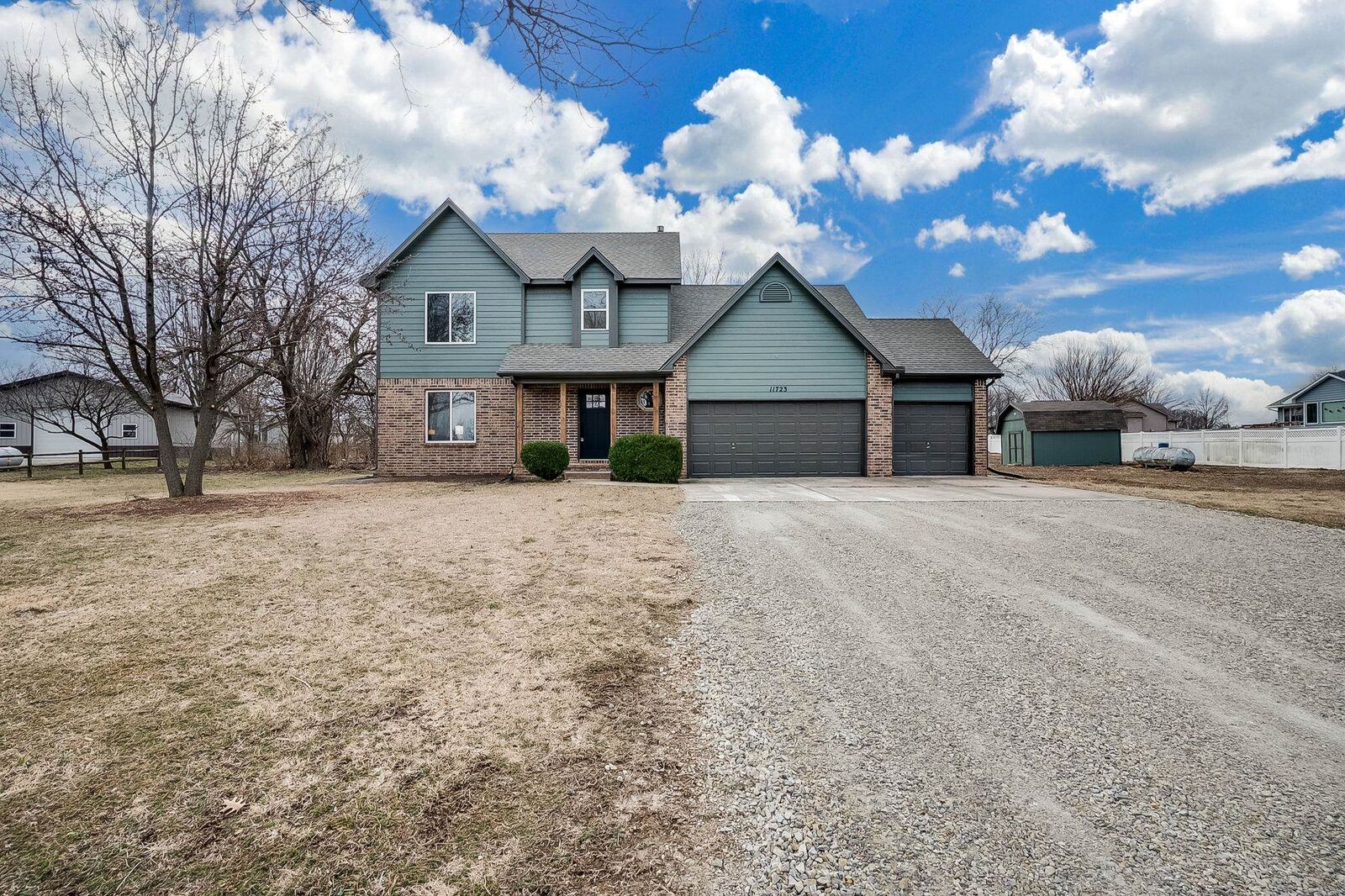 Property Photo: 11723 E Fireside Ln KS 67037-8744