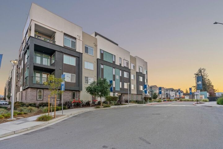 Property Photo:  3207 Mallard Court 401  CA 95117 