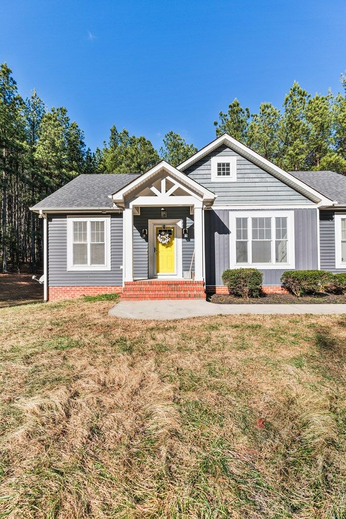 Property Photo: 339 Loman VA 23954