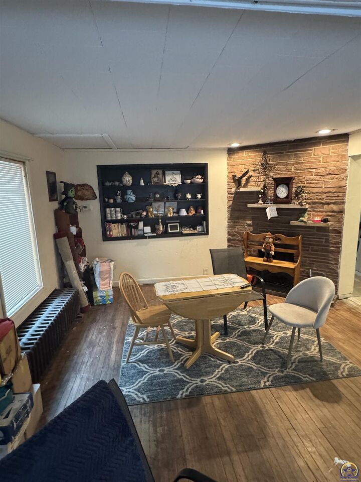 Property Photo:  1109 SW Lincoln St  KS 66604 