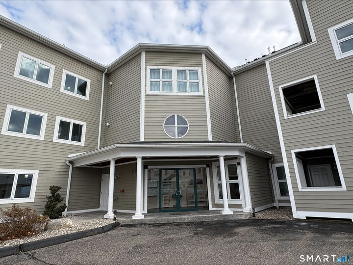 Property Photo:  12 Naugatuck Avenue Apt A7  CT 06460 