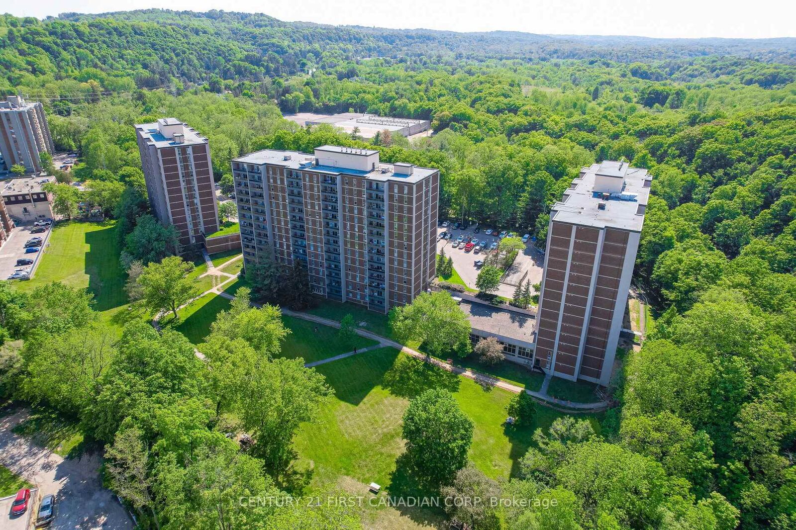 Property Photo:  1964 Main Street W 605  ON L8S 1J5 