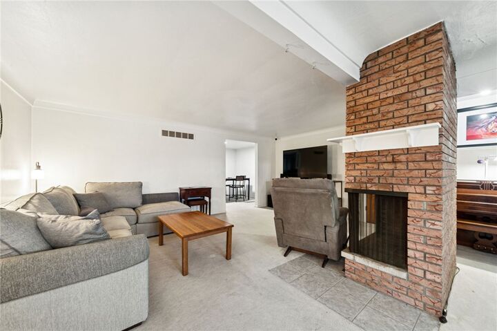 Property Photo: 318 Maple St PA 15122