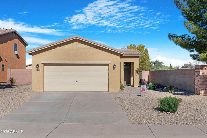 Property Photo:  744 W Dana Drive  AZ 85143 