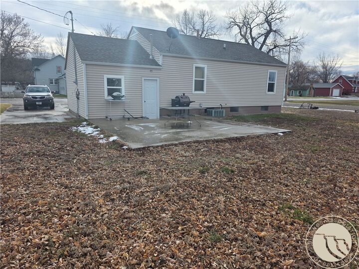 Property Photo: 509 N 13th Avenue MT 59327