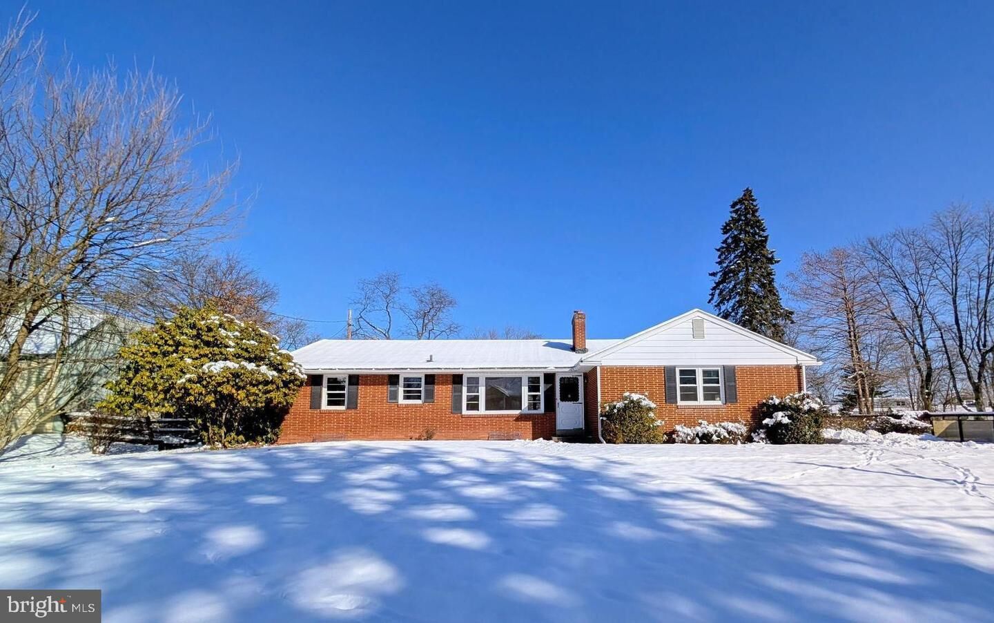 Property Photo: 617 Crescent Avenue PA 19446