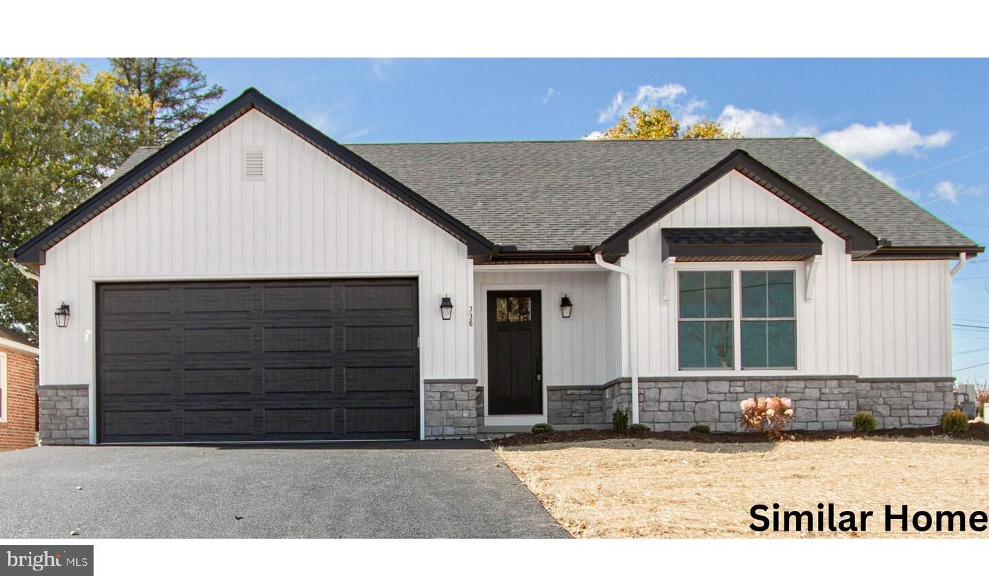 Property Photo:  36 Claystone Road 2 Lot  PA 17408 