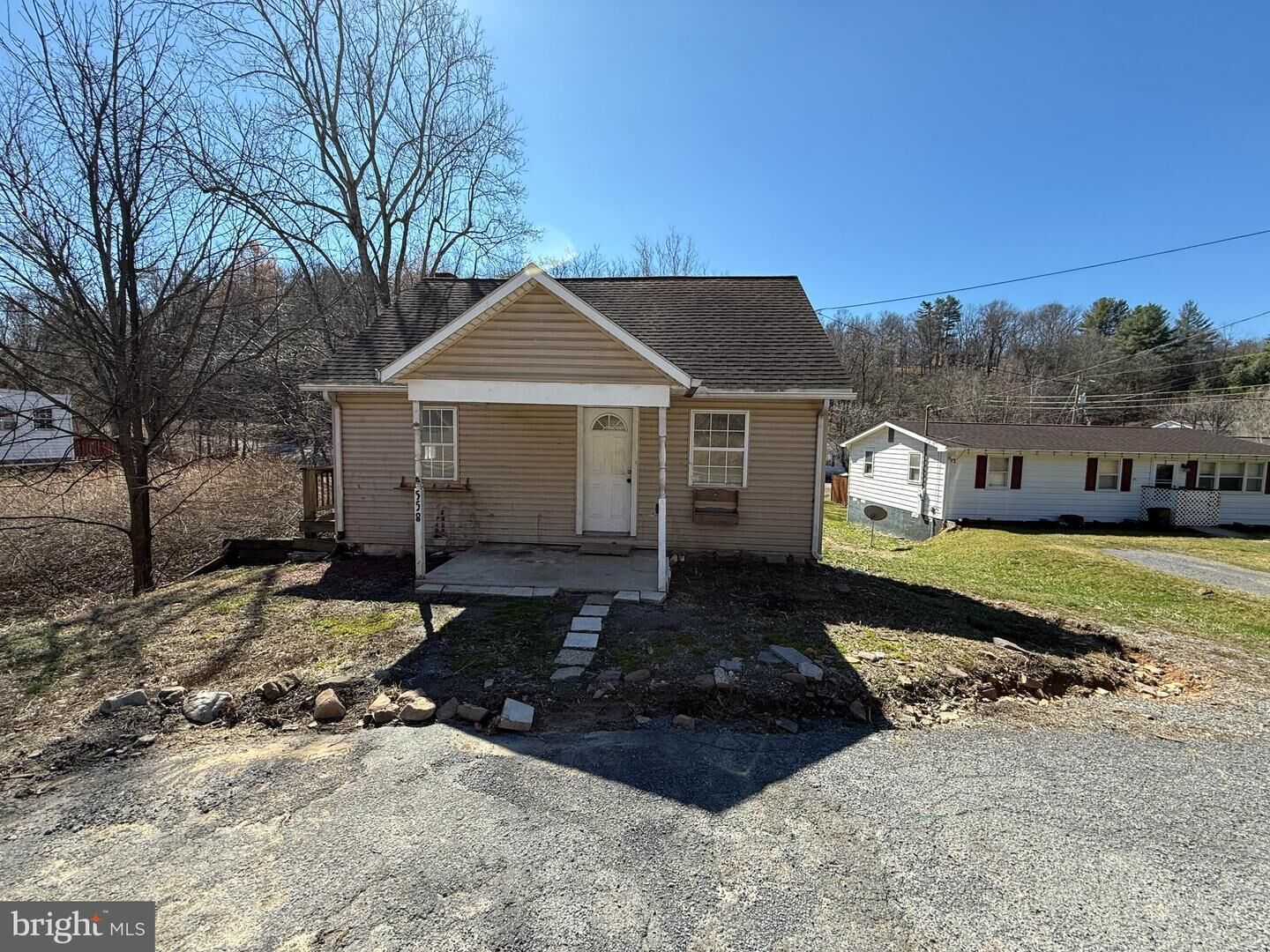 Property Photo:  558 Martinsburg Road  WV 25411 