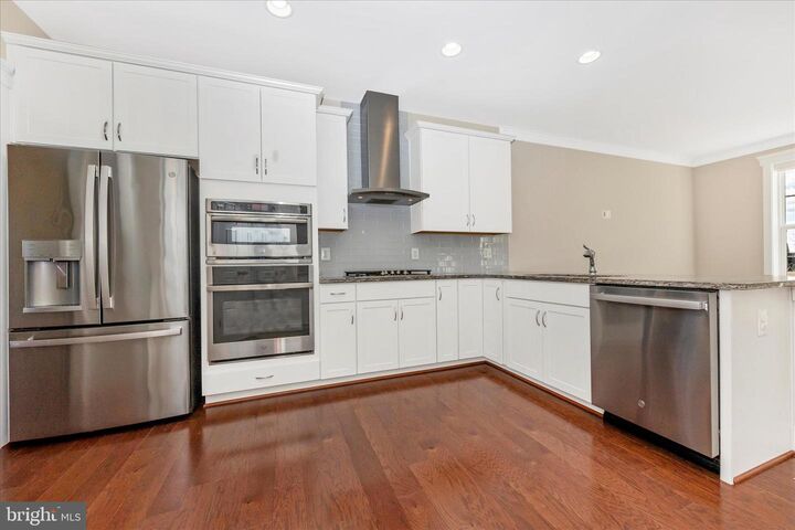 Property Photo:  10211 Travilah Grove Circle  MD 20850 