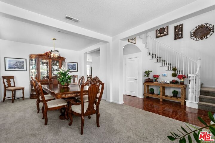 Property Photo:  9626 Hanna Ave  CA 91311 