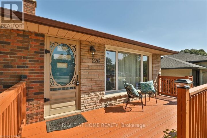 Property Photo:  226 Bel Air Avenue  ON L8E 5K2 