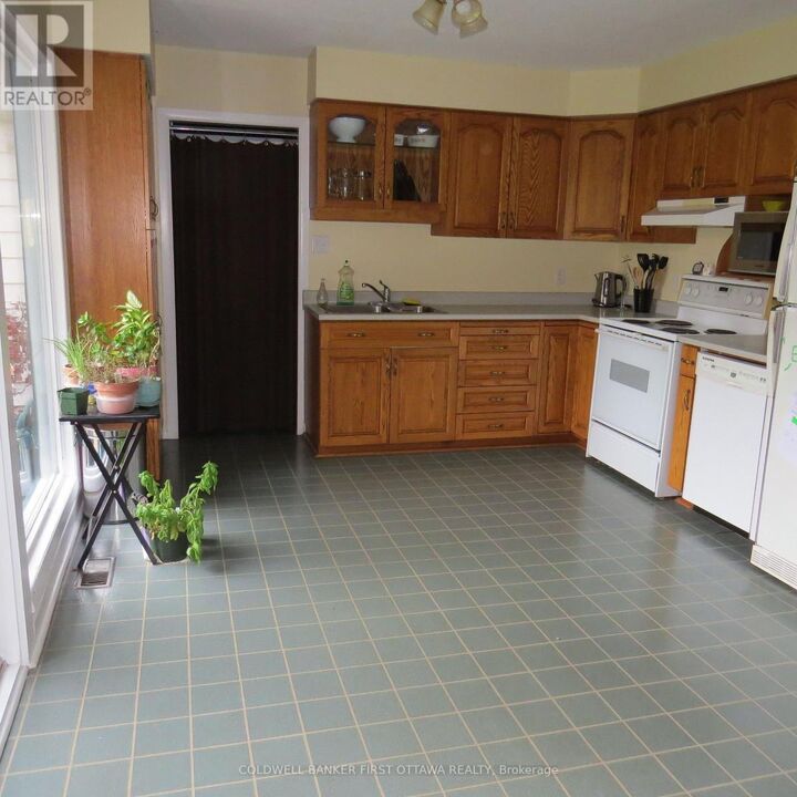 Property Photo:  2326 Scrivens Drive  ON K0A 2P0 