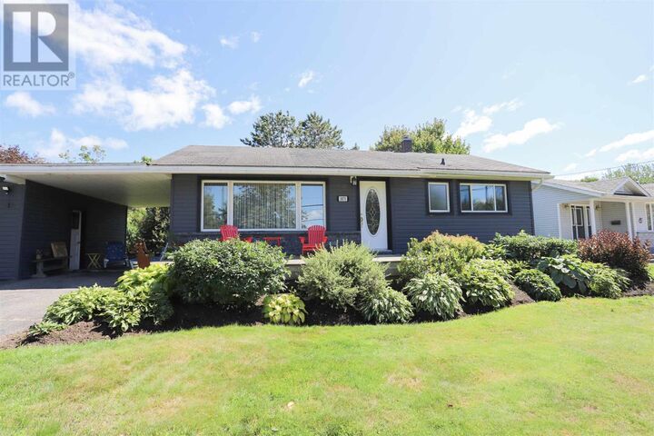 Property Photo: 3875 Queen St E ON P6A 6X2