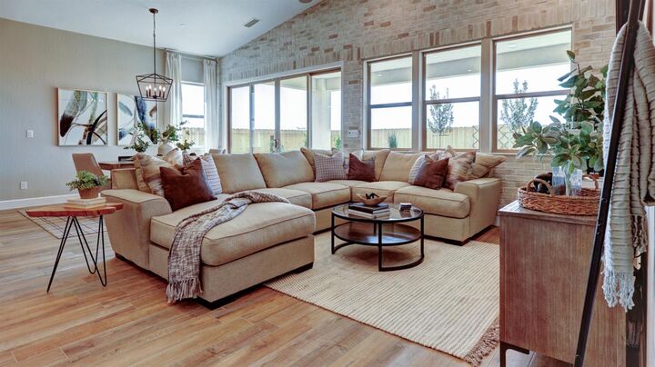 Property Photo:  1124 Sophie Drive W  CA 93636 