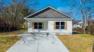 Property Photo: 250 Lang Street SE TN 37311