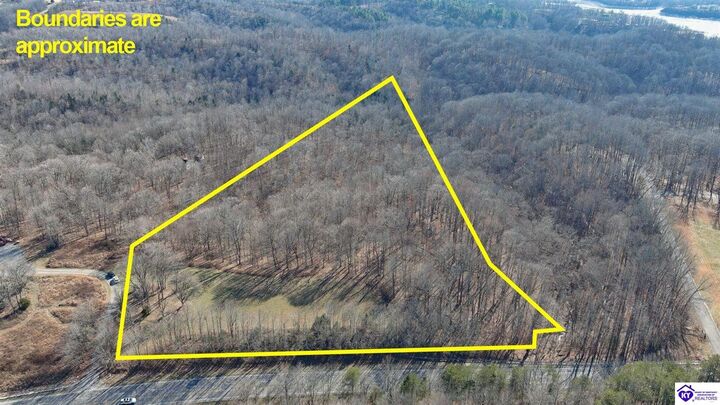 Property Photo: 13300 Scottsville Road KY 42156