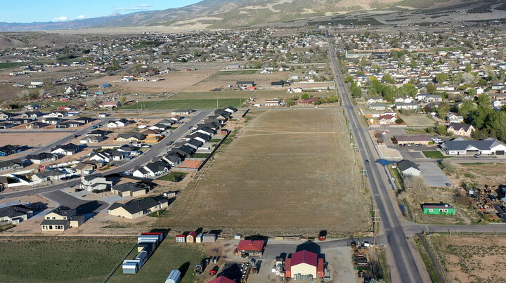 Property Photo:  1050 E Midvalley Rd Approx.  UT 84721 