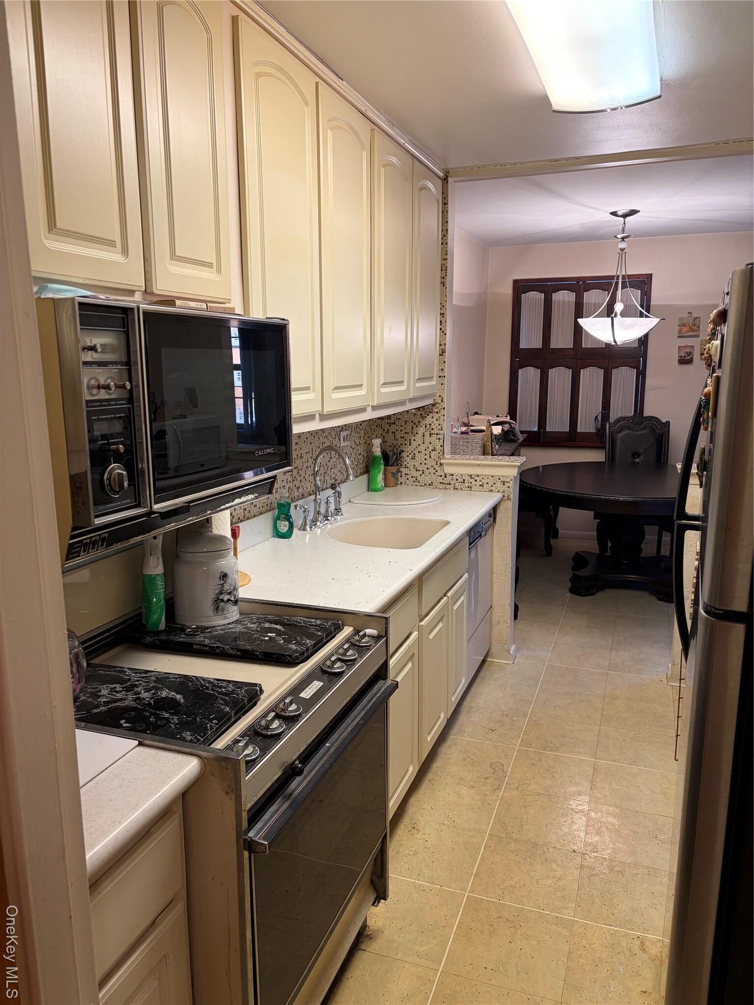 Property Photo:  84-29 153rd Avenue 4N  NY 11414 