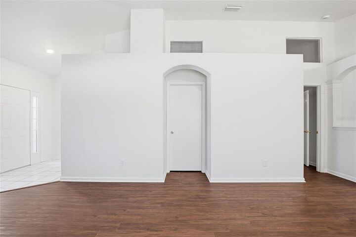 Property Photo:  10407 Paragon Place  FL 33578 