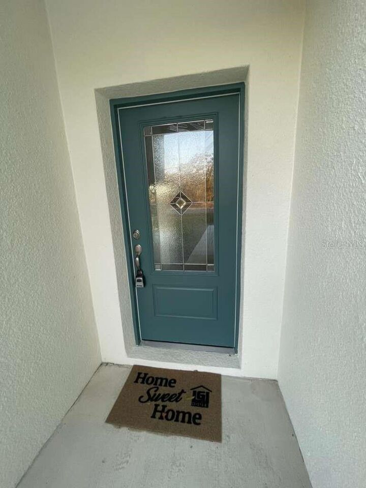 Property Photo: 308 Bass Court FL 34759