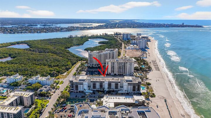 Property Photo:  1102 Benjamin Franklin Drive Ph 809  FL 34236 