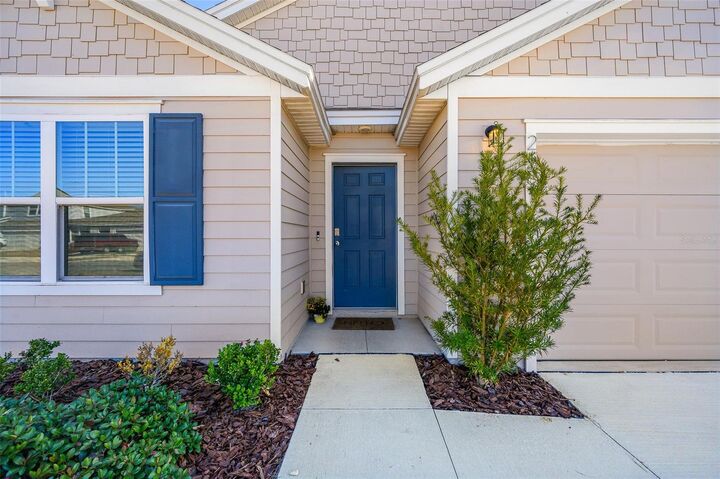 Property Photo:  2181 NW 247th Drive  FL 32669 