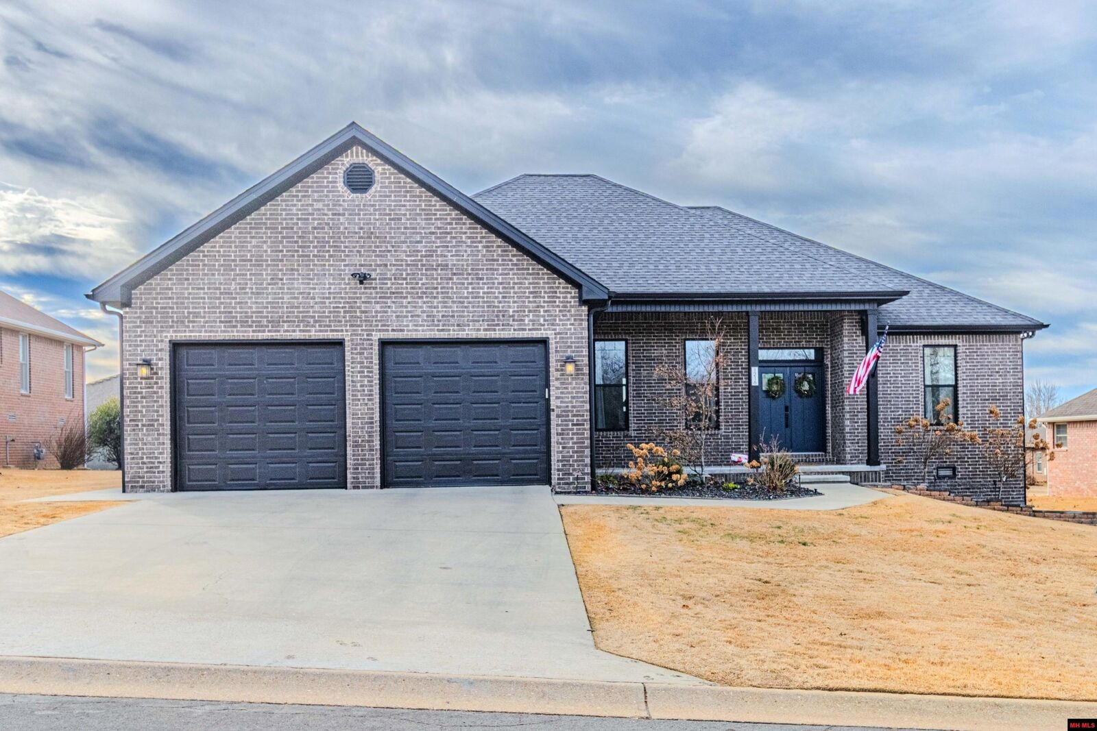 Property Photo:  1216 Chestnut Hills Drive  AR 72653 