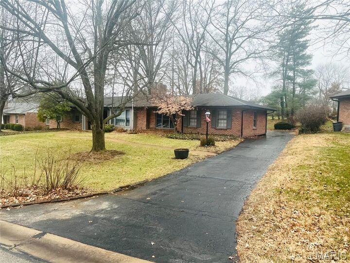 Property Photo: 1319 Kendon Drive MO 63131