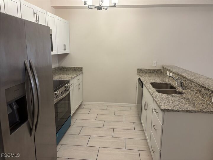 Property Photo:  1210 Cape Coral Pkwy W  FL 33914 