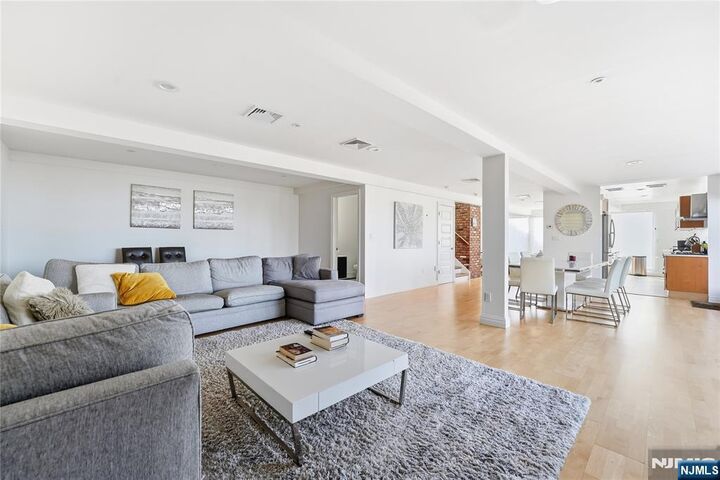 Property Photo:  27 Suffolk Lane  NJ 07670 