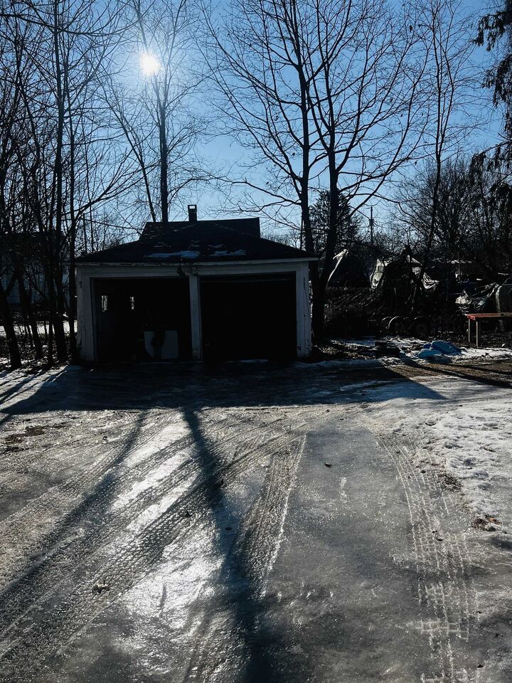 Property Photo:  35 Elliot Street  NH 03431 