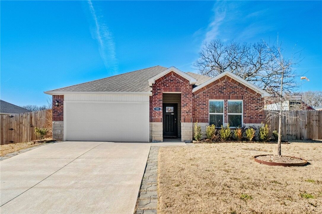 Property Photo: 501 S Smith Avenue AR 72734