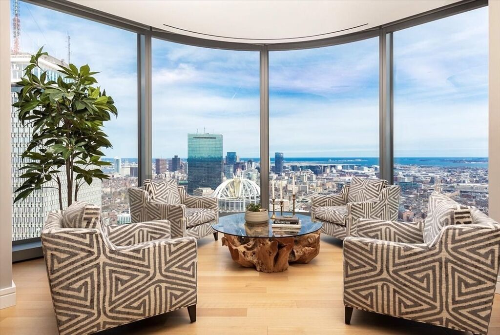 Property Photo:  1 Dalton St 5402  MA 02115 