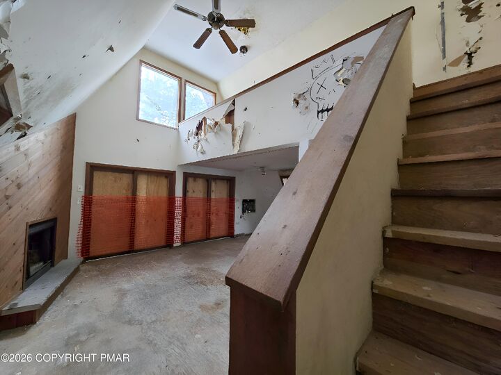 Property Photo:  1158 Navajo Trail  PA 18424 