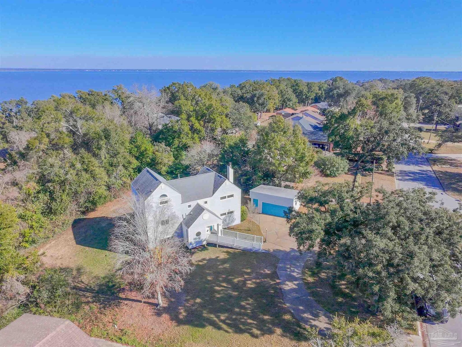 Property Photo:  4690 Peacock Dr  FL 32504 