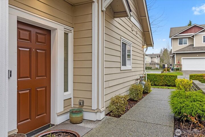 Property Photo:  4118  148th Street SW E1  WA 98087 