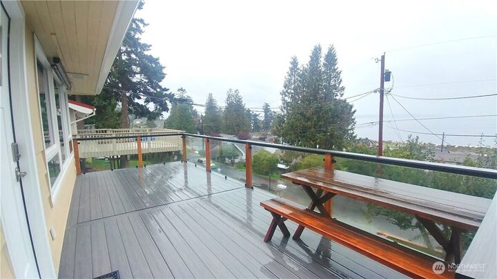 Property Photo:  283  Maple Street  WA 98282 