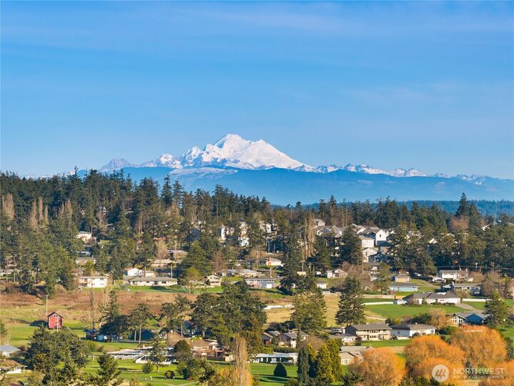 Property Photo:  2115  Fairway Lane  WA 98277 