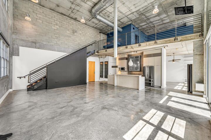 Property Photo:  445 N Andrews Avenue 403  FL 33301 