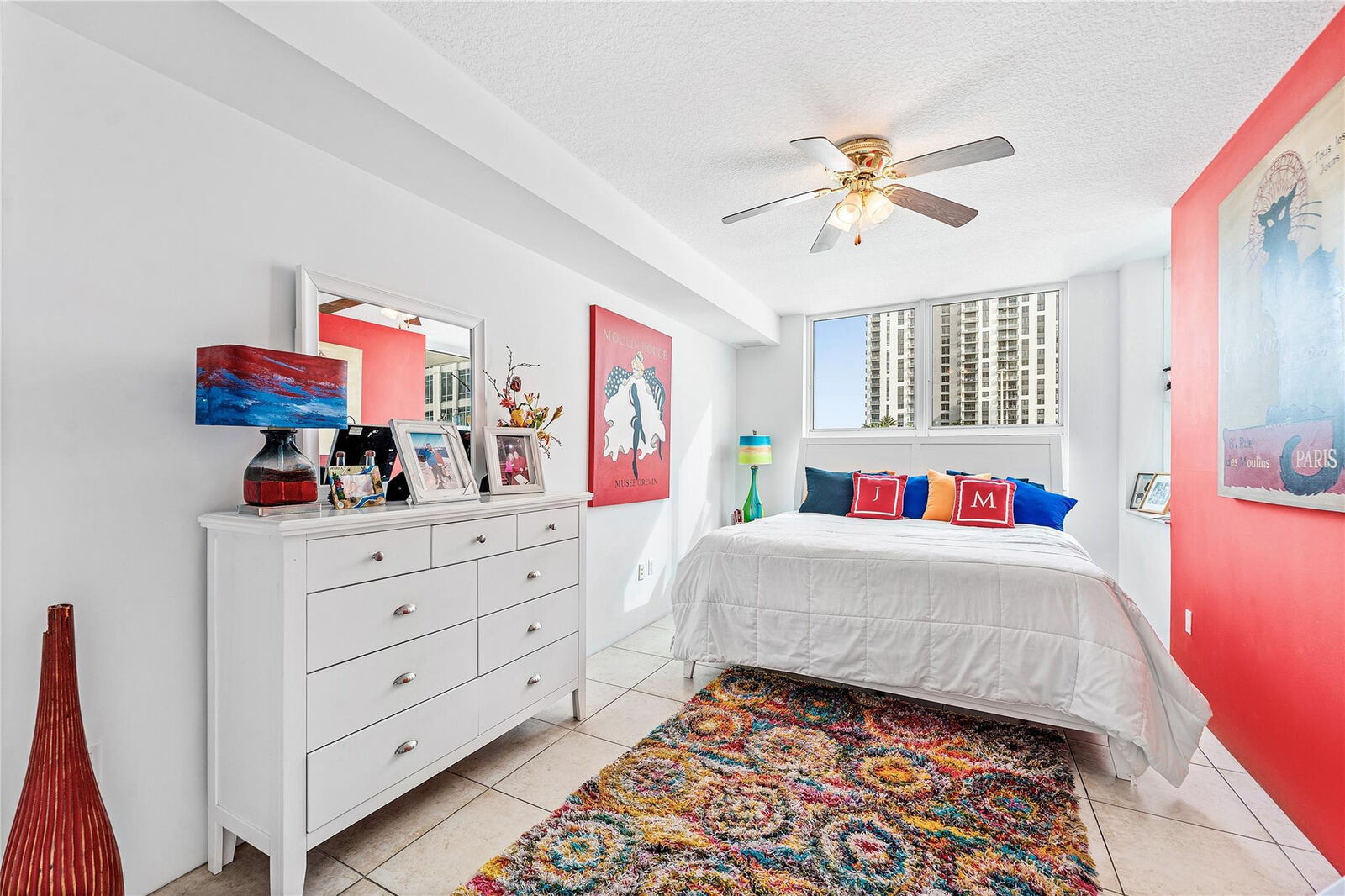 Property Photo:  350 SE 2nd Street 840  FL 33301 